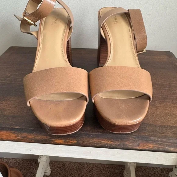 Michael Kors Tan Platform Sandals - Picture 8 of 8